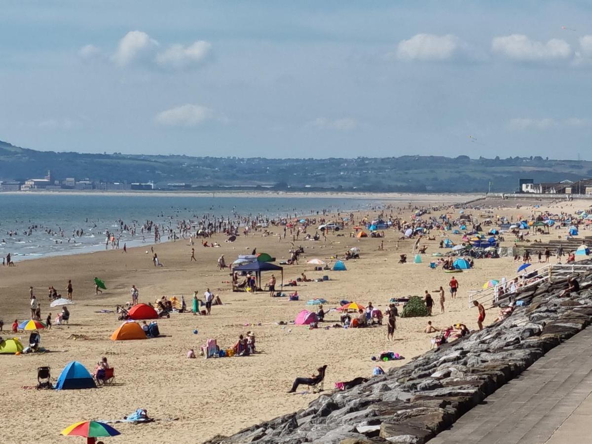 Driftmark Beachfront Location Aberavon Beach Sea Views Large Driveway Parking Private Site Fibre Optic Wi Fi Порт-Толбот Экстерьер фото